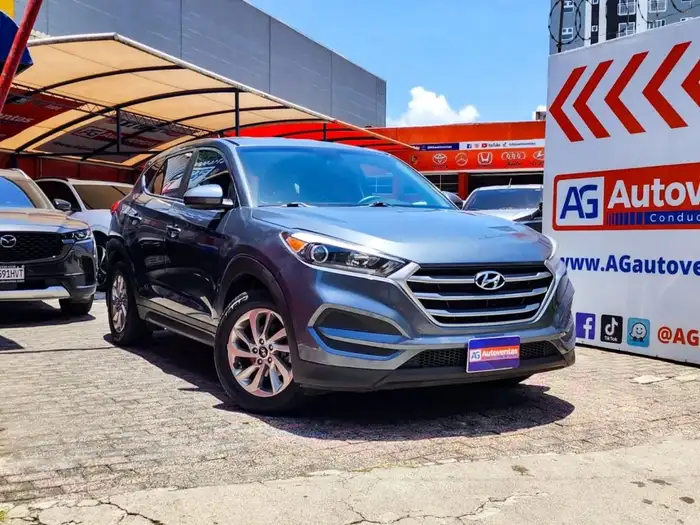 2018 Hyundai TUCSON AWD — 3