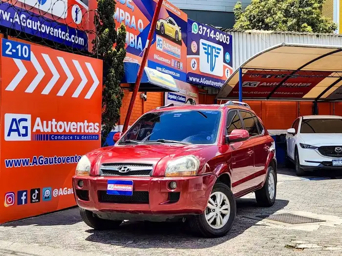 2010 Hyundai TUCSON DE AGENCIA — 11