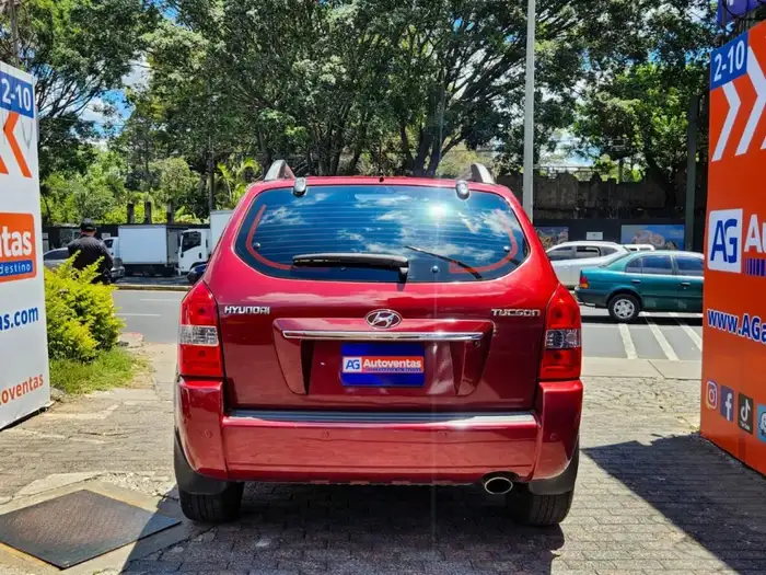 2010 Hyundai TUCSON DE AGENCIA — 5