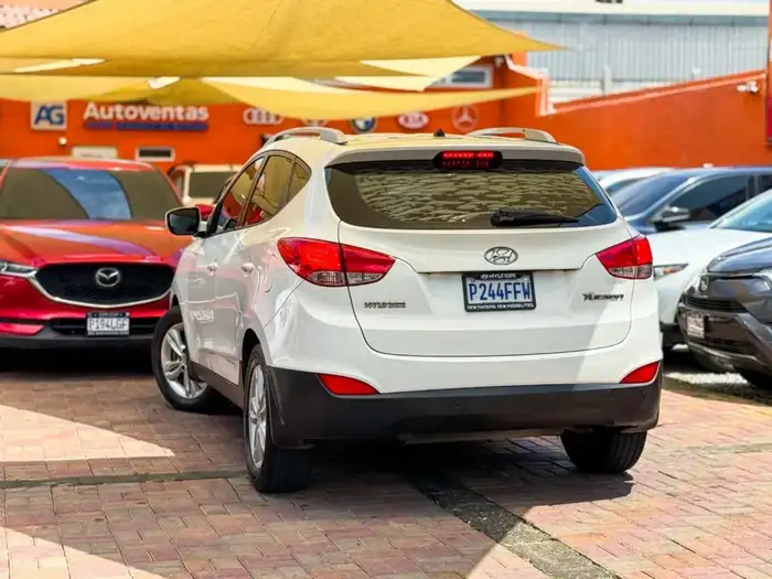 2012 Hyundai TUCSON DE AGENCIA — 4