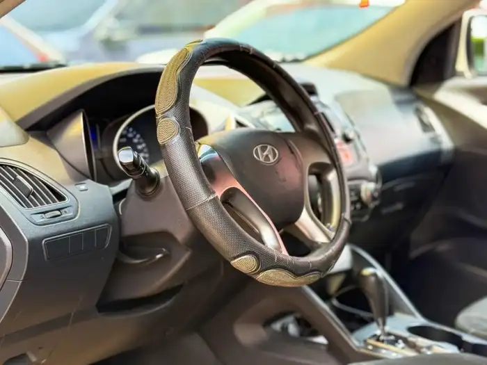 2012 Hyundai TUCSON DE AGENCIA — 7