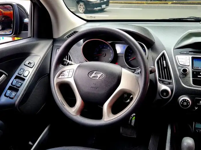 2013 Hyundai TUCSON DE AGENCIA — 10