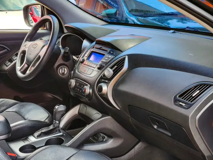 2015 Hyundai TUCSON DE AGENCIA — 9