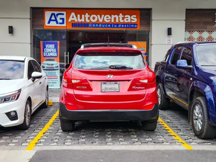 2012 Hyundai TUCSON GLS 4X2 — 5