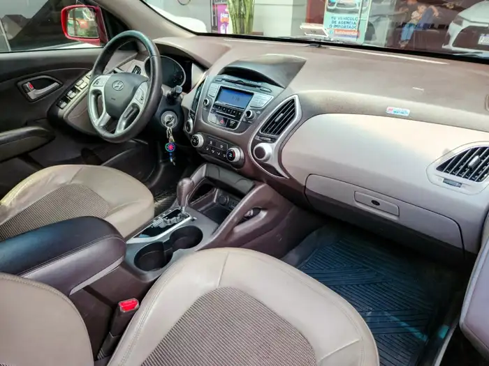 2012 Hyundai TUCSON GLS 4X2 — 9