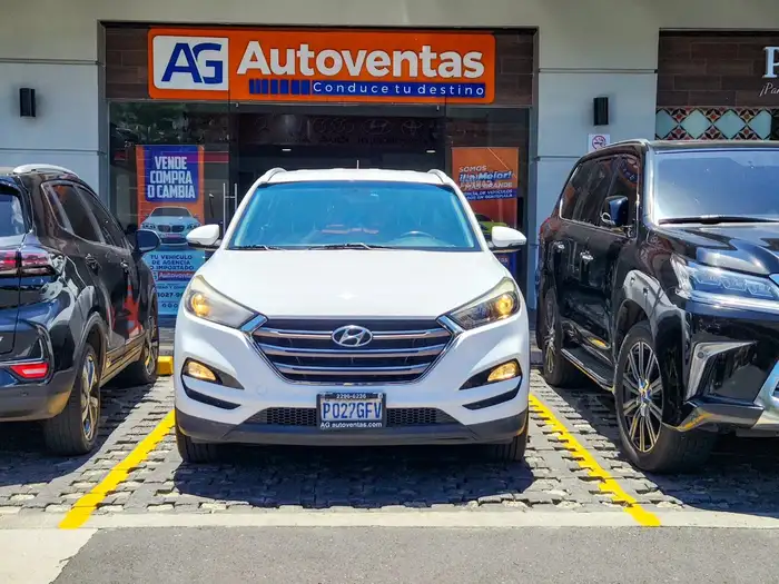 2016 Hyundai TUCSON SPORT M.2016 DE AGENCIA — 11