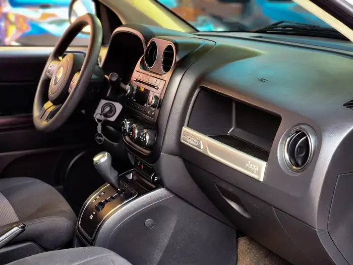 2016 Jeep COMPASS SPORT 4X2 — 9