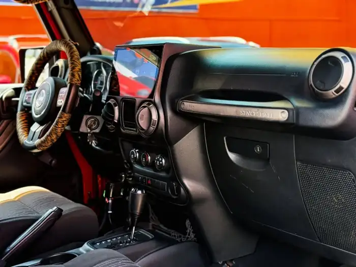 2011 Jeep WRANGLER UNLIMITED SPORT 4X4 — 9