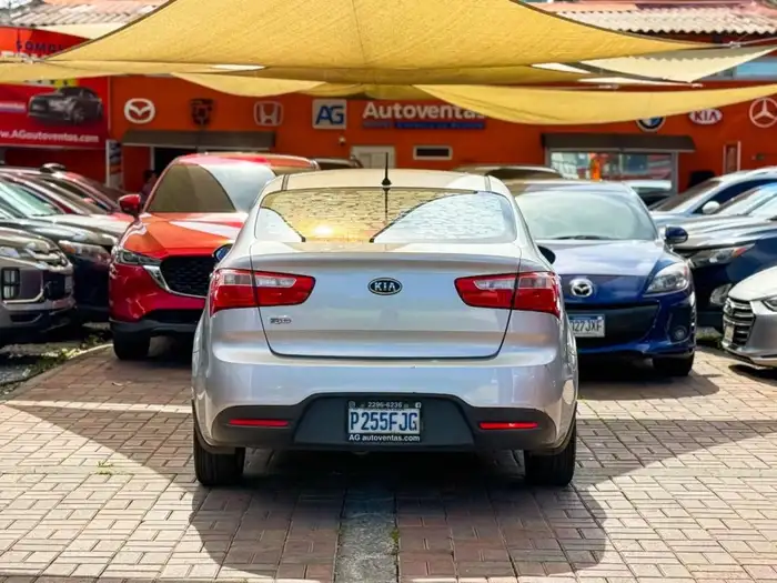 2013 Kia RIO EX MECÁNICO DE AGENCIA — 5