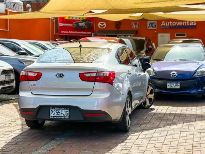 2013 Kia RIO EX MECÁNICO DE AGENCIA — 6