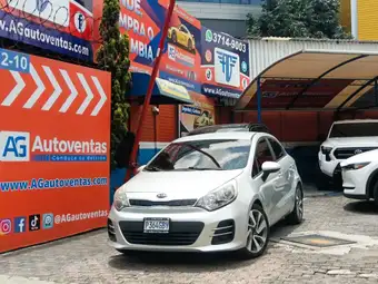 2016 Kia RIO EX MECÁNICO DE AGENCIA