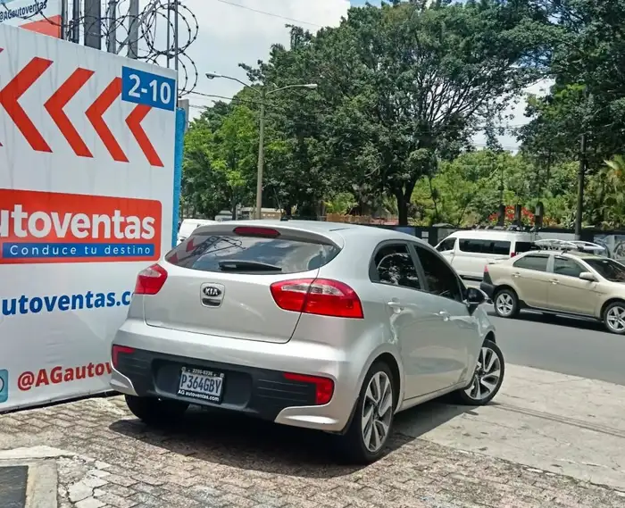 2016 Kia RIO EX MECÁNICO DE AGENCIA — 4