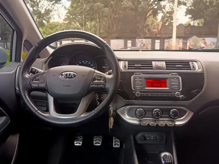 2016 Kia RIO EX MECÁNICO DE AGENCIA — 10