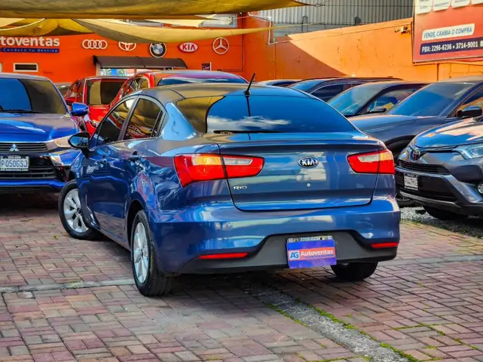 2016 Kia RIO LX DE AGENCIA — 4
