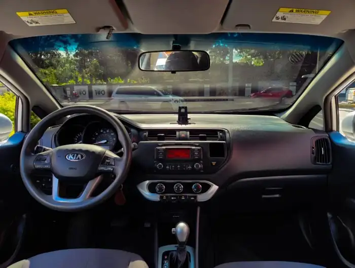 2014 Kia RIO LX — 8