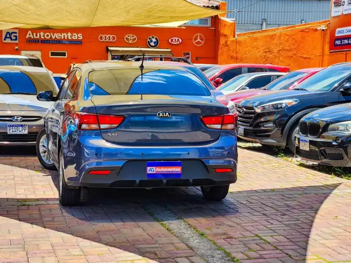 2018 Kia RIO LX MECÁNICO DE AGENCIA — 4
