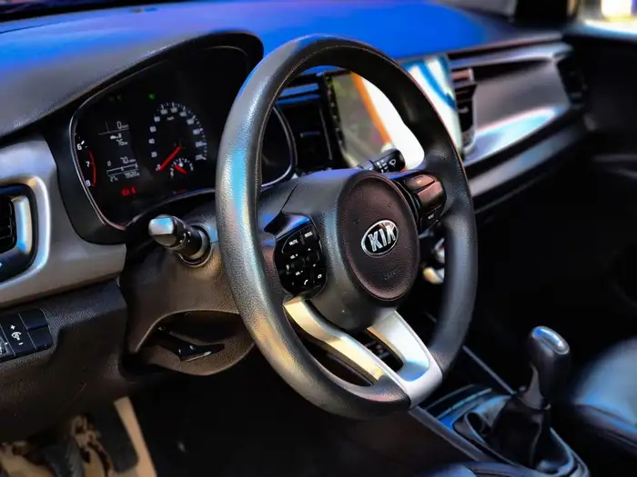 2018 Kia RIO LX MECÁNICO DE AGENCIA — 7