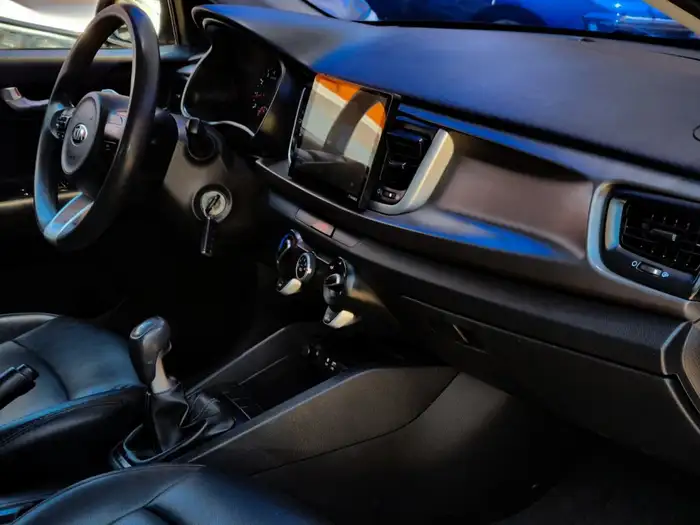 2018 Kia RIO LX MECÁNICO DE AGENCIA — 9