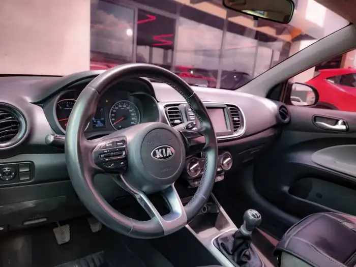 2020 Kia SOLUTO MECÁNICO DE AGENCIA — 7