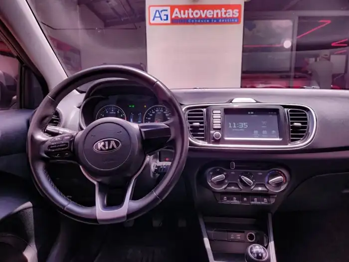 2020 Kia SOLUTO MECÁNICO DE AGENCIA — 10
