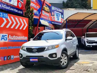 2012 Kia SORENTO LX 4X2