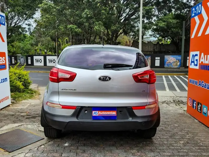 2011 Kia SPORTAGE LX 2WD — 5