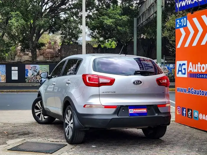 2011 Kia SPORTAGE LX 2WD — 6