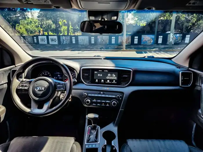 2020 Kia SPORTAGE LX AWD — 8