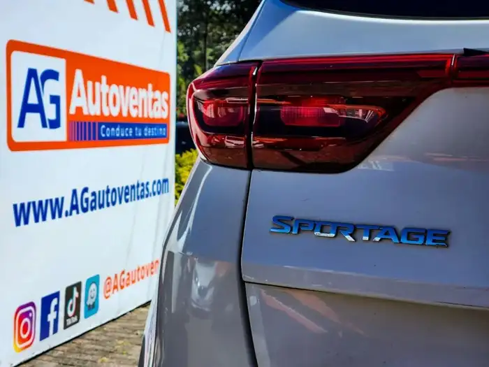 2020 Kia SPORTAGE LX AWD — 10