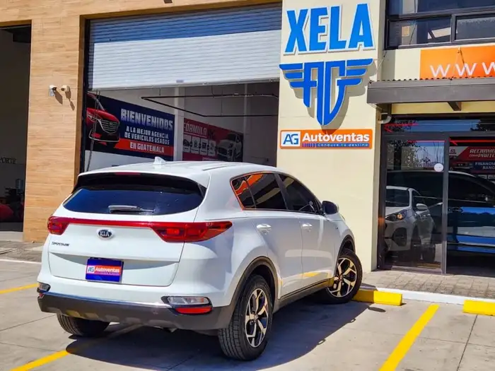 2020 Kia SPORTAGE LX AWD — 4