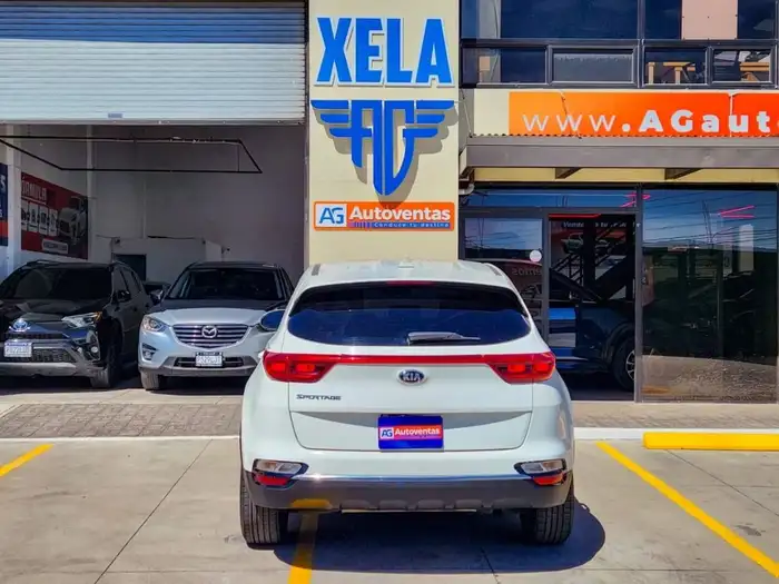 2020 Kia SPORTAGE LX AWD — 5