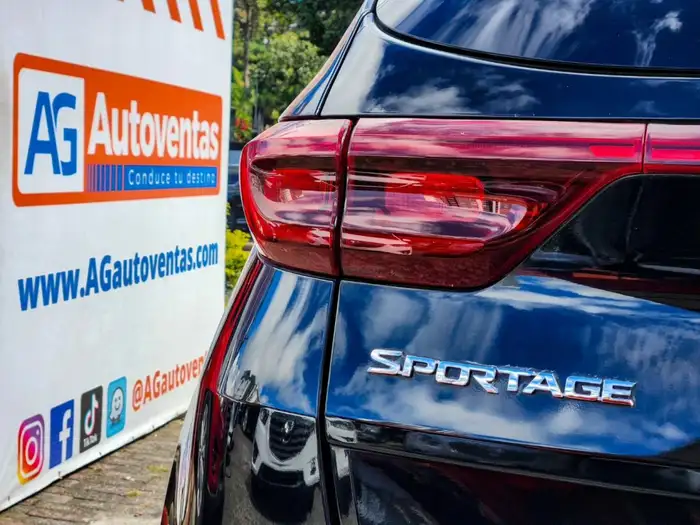 2022 Kia SPORTAGE LX AWD — 10