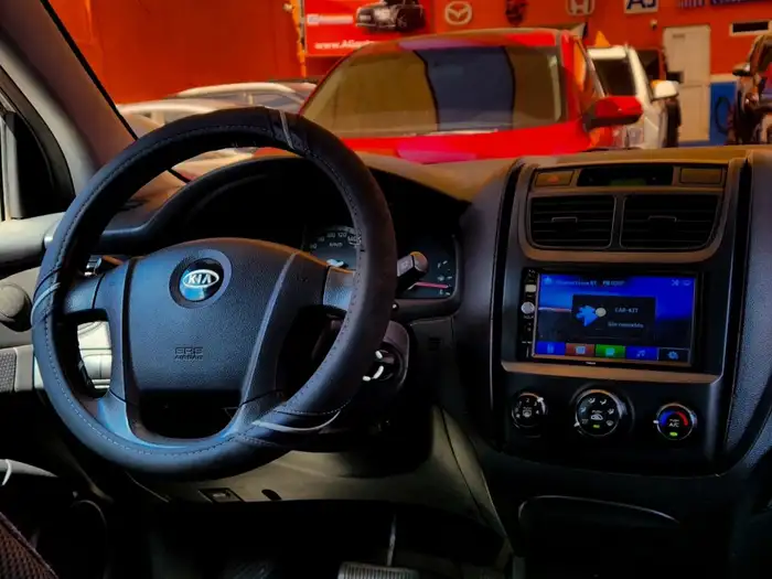 2011 Kia SPORTAGE LX DE AGENCIA 2WD — 9