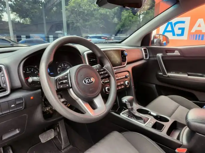 2021 Kia SPORTAGE LX FWD — 7
