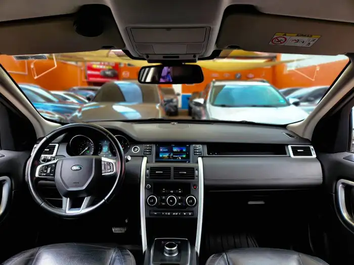 2017 Land Rover ROVER DISCOVERY SPORT HSE Si4 — 8
