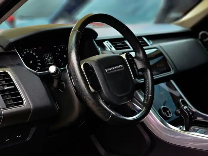 2018 Land Rover ROVER RANGE ROVER SPORT SE DE AGENCIA — 7