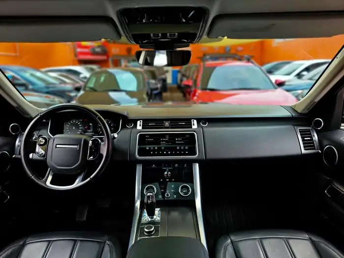2018 Land Rover ROVER RANGE ROVER SPORT SE DE AGENCIA — 8