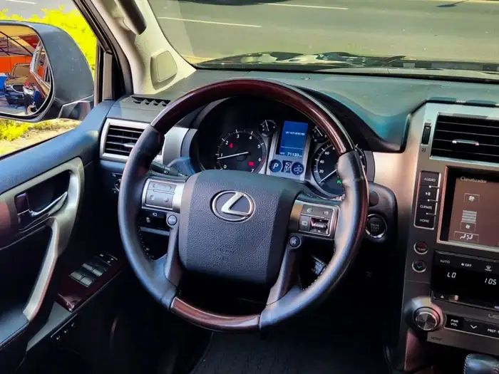 2020 Lexus GX460 DE AGENCIA — 10