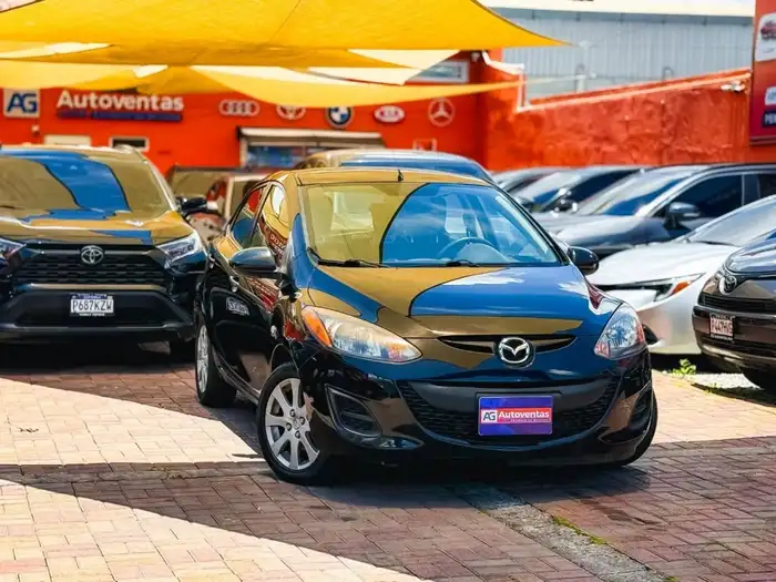 2013 Mazda 2 MECÁNICO — 2