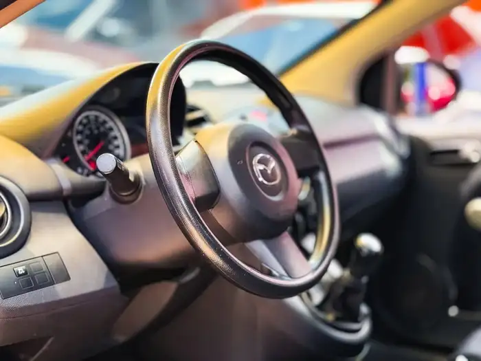 2013 Mazda 2 MECÁNICO — 7