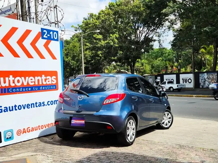 2014 Mazda 2 SPORT MECANICO — 4