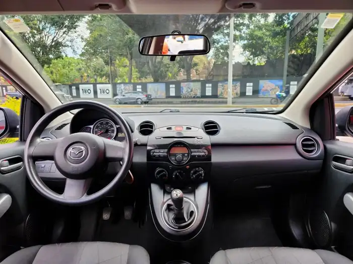 2014 Mazda 2 SPORT MECANICO — 8