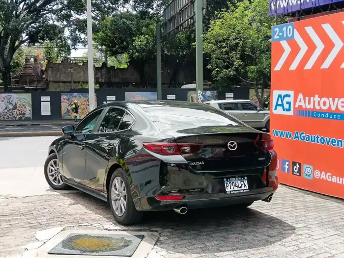 2021 Mazda 3 SKYACTIVE G — 6