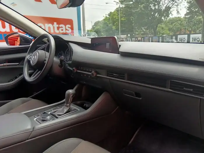 2021 Mazda 3 SKYACTIVE G — 9