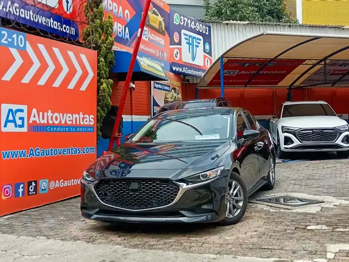 2021 Mazda 3 SKYACTIVE G — 10