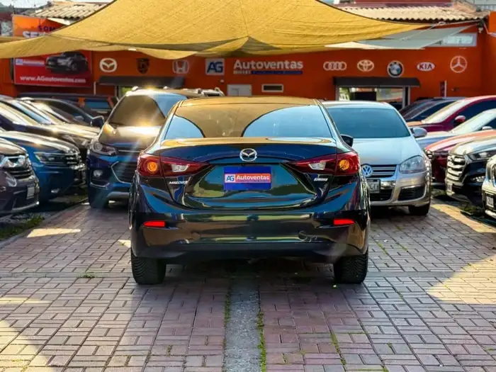 2018 Mazda 3 i SPORT — 5
