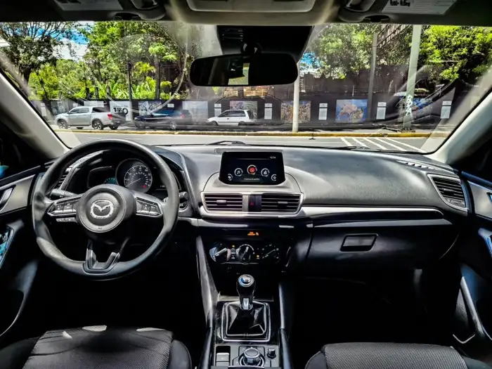 2018 Mazda 3 i SPORT MECÁNICO — 8