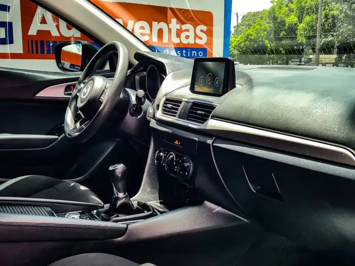 2018 Mazda 3 i SPORT MECÁNICO — 9