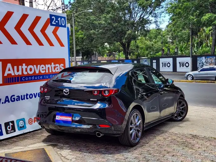 2022 Mazda 3 PREFERRED — 4
