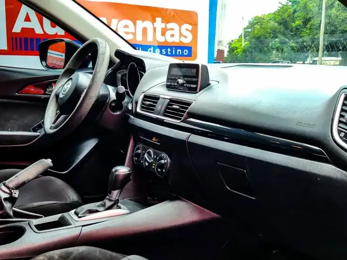 2014 Mazda 3 SPORT — 9